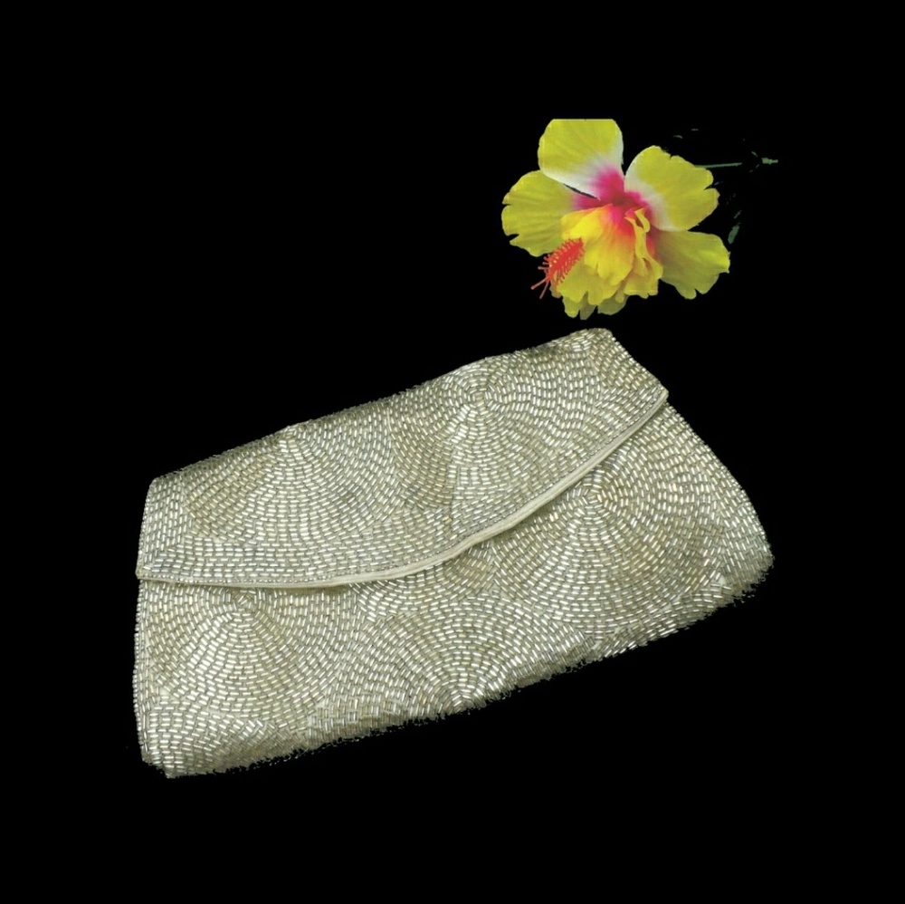 Vintage Clutch, Silver Beaded Evening Bag!